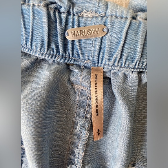 Harlow Shorts Small - Picture 2 of 5